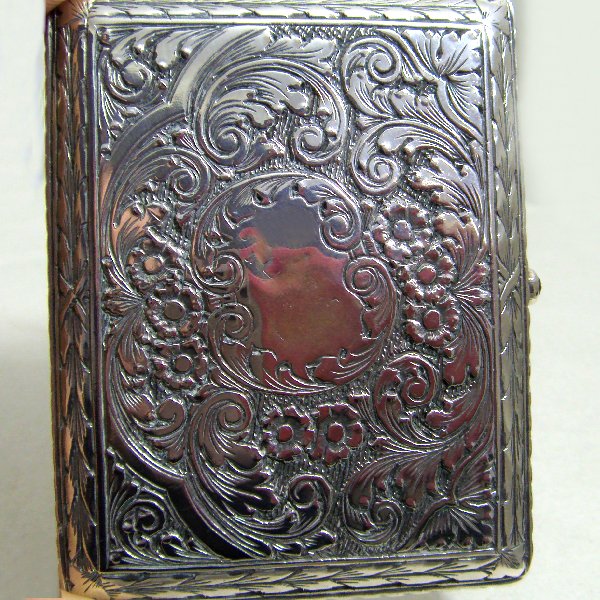 (A1154)Old rectangular case in silver.
